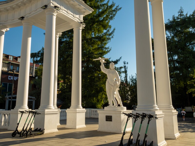 6 May Park Colonnade  2025-08-18 1-3