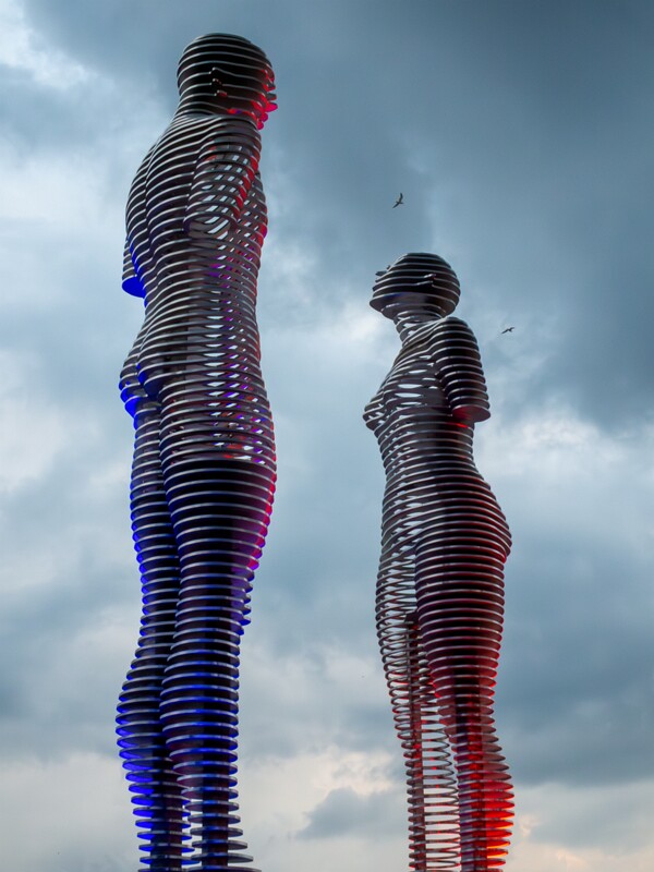 Ali and Nino Statue  2025-08-20 2-2