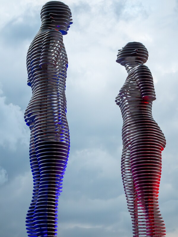 Ali and Nino Statue  2025-08-20 2-4