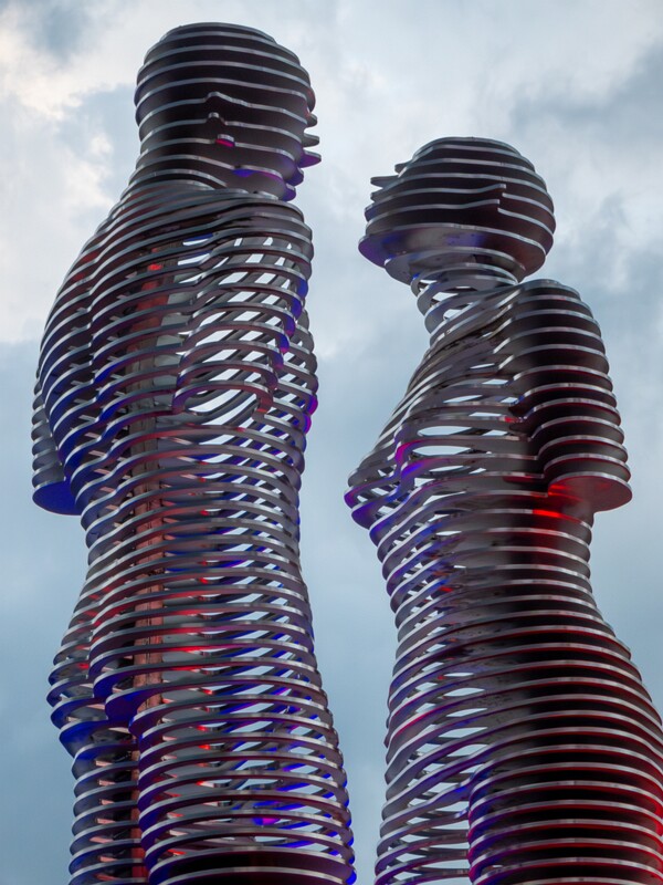 Ali and Nino Statue  2025-08-20 2-7