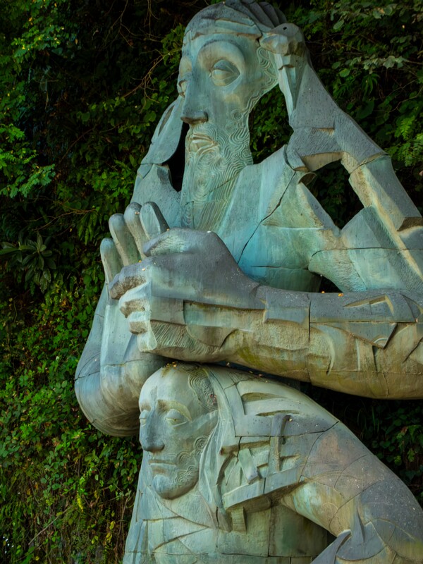 Andrew the Apostle Sculpture and Waterfall 2025-08-20 1