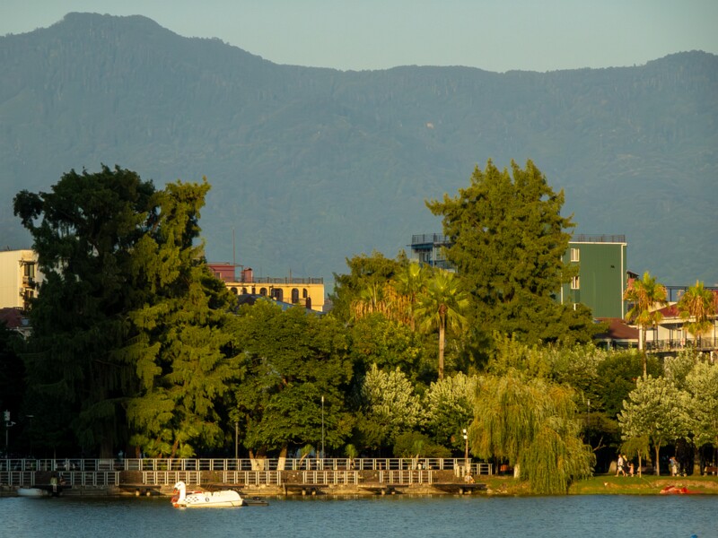 Nuri Lake  2025-08-18 2-4