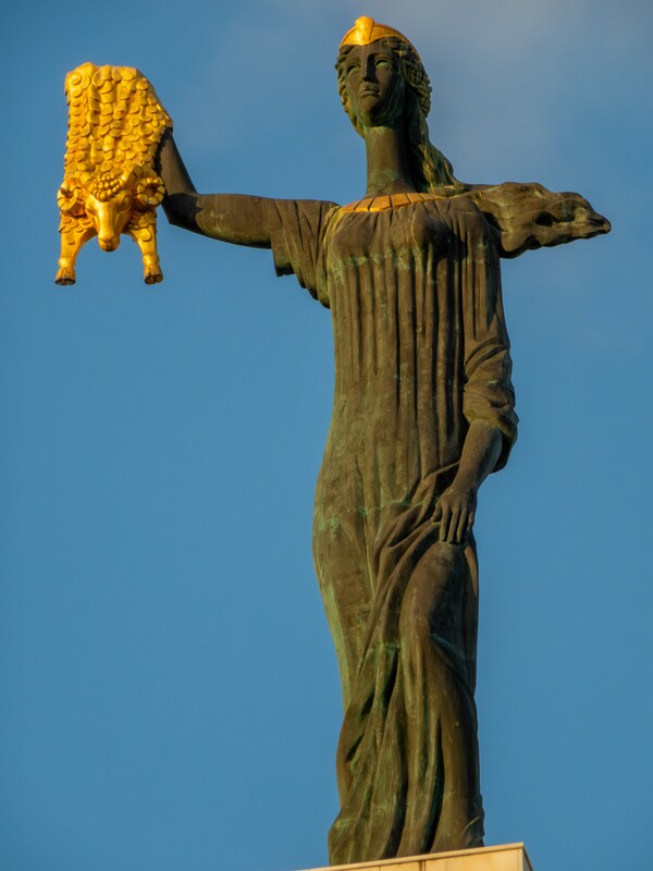 Statue of Medea  2025-08-21 1-7